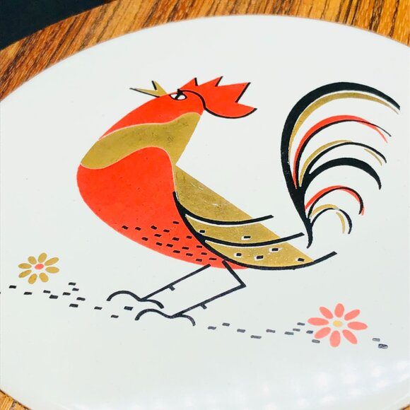 Vintage Teapot Shaped Cheese Board and Utensils SET, Mid Century Rooster Hanging - Picture 4 of 16